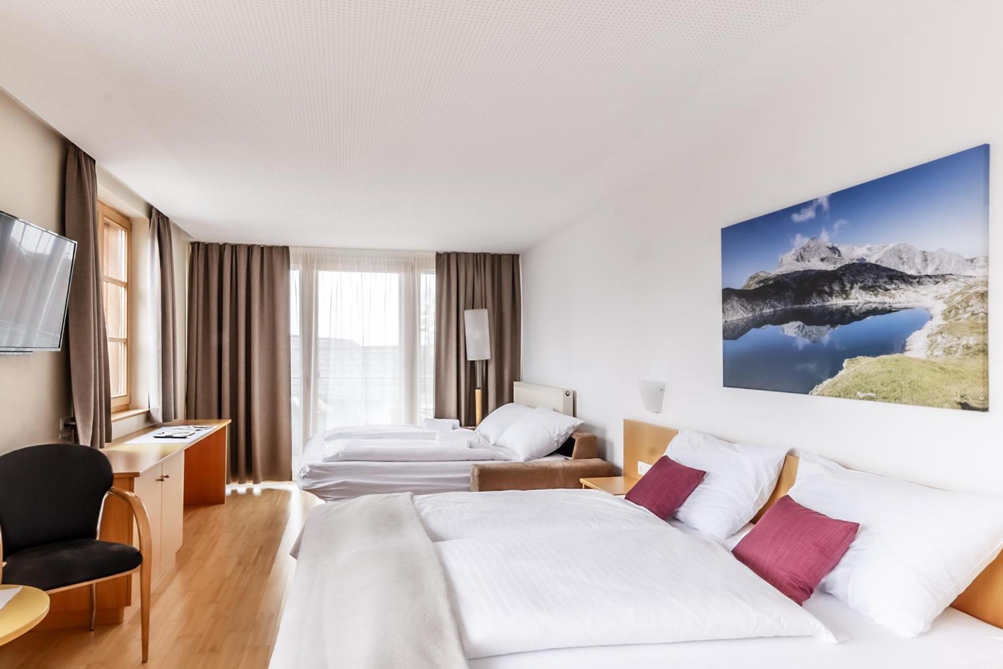 Hotel Loewen Lingenau Buitenkant foto