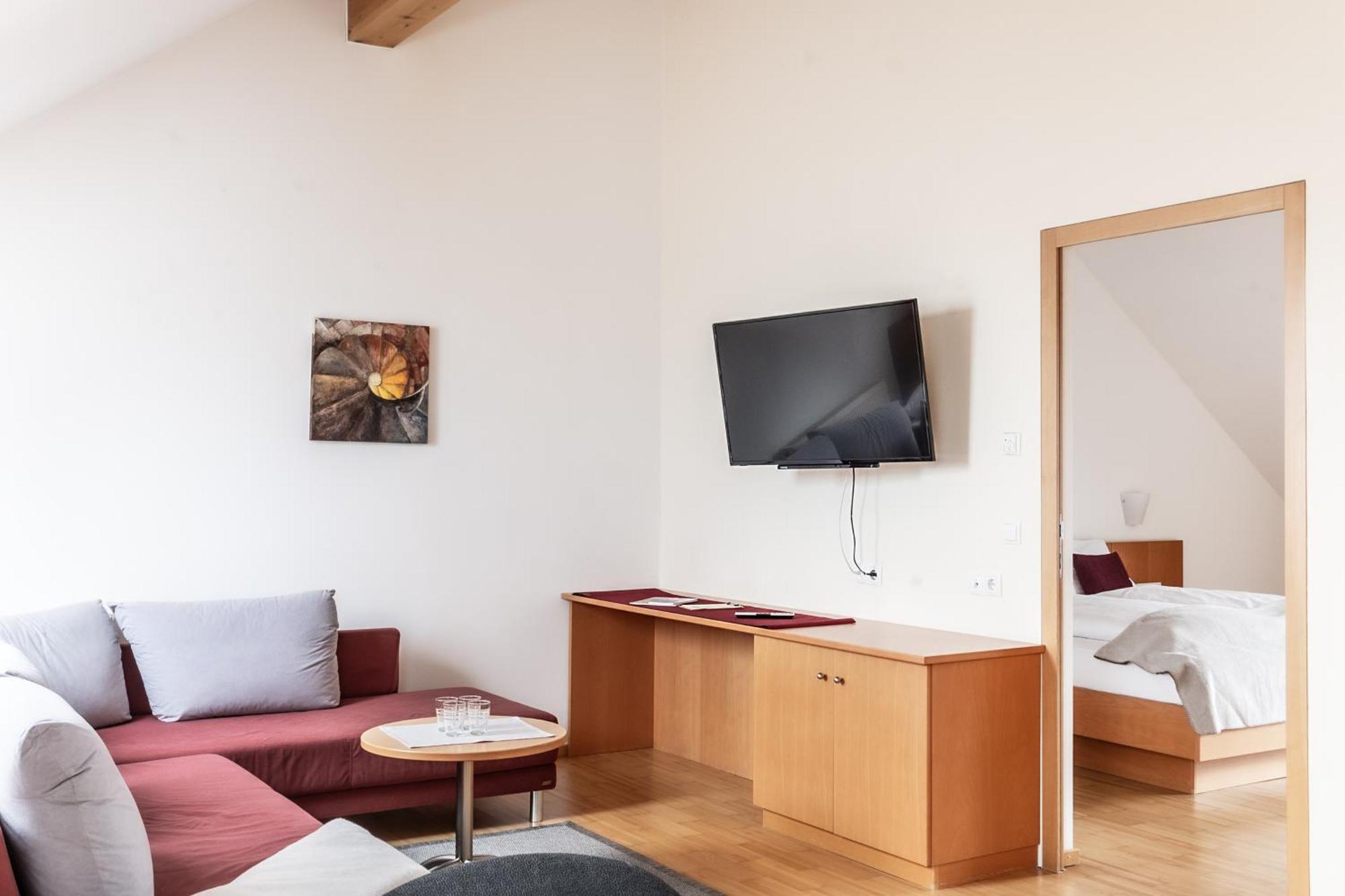 Hotel Loewen Lingenau Buitenkant foto