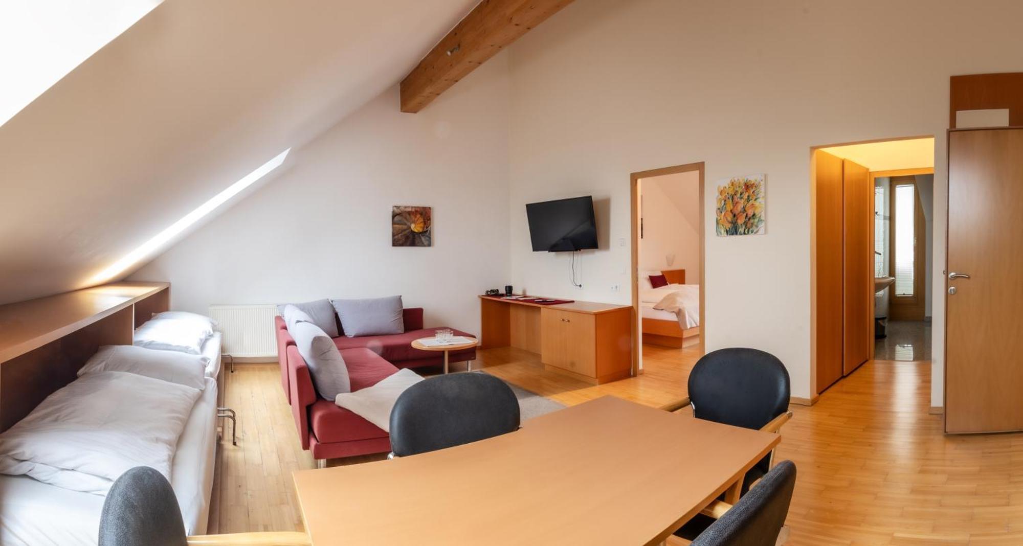 Hotel Loewen Lingenau Buitenkant foto