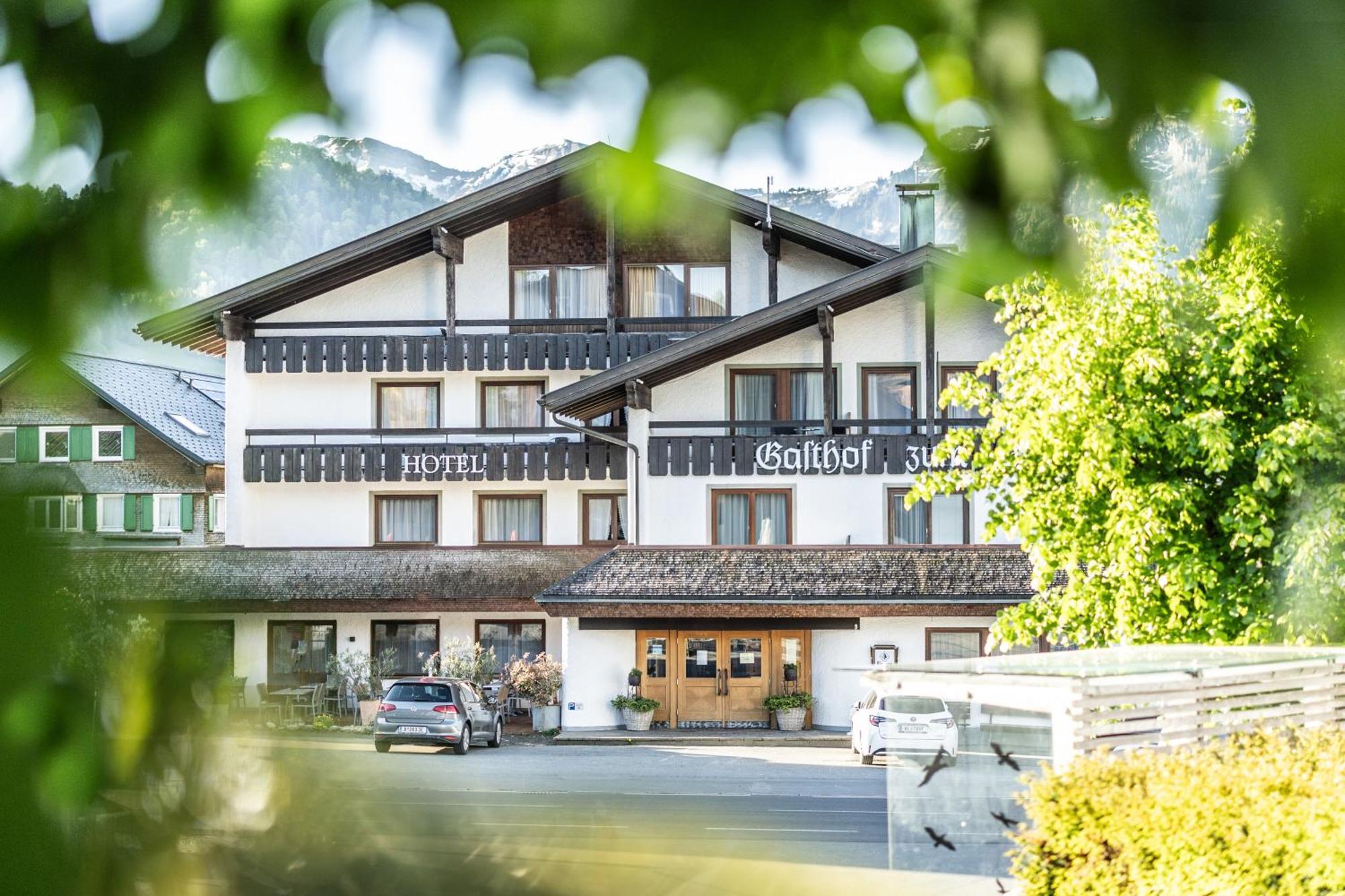 Hotel Loewen Lingenau Buitenkant foto